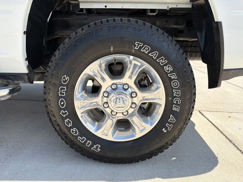 Used 2025 RAM 2500 Big Horn AWD/4WD image 37