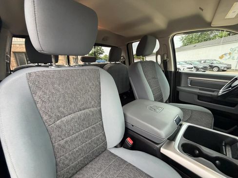 Used 2019 RAM 1500 Big Horn AWD/4WD image 13
