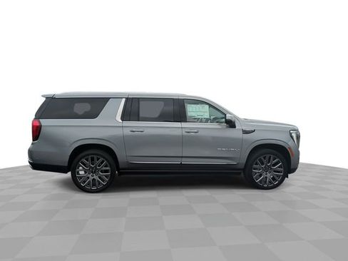 New 2026 GMC Yukon XL Denali Ultimate AWD/4WD image 9