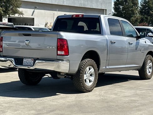 Used 2021 RAM 1500 Classic SLT AWD/4WD image 3