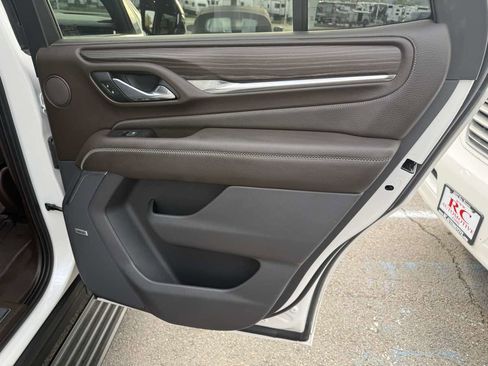 Used 2021 GMC Yukon Denali w/ Denali Ultimate Package image 23