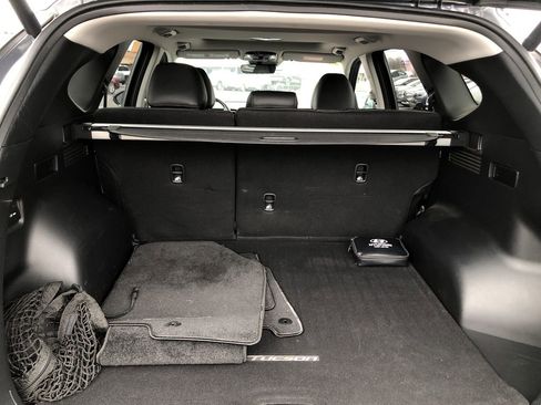 Used 2024 Hyundai Tucson SEL w/ Convenience Package image 9