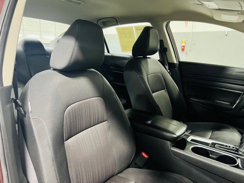 Used 2024 Nissan Altima 2.5 SV image 34