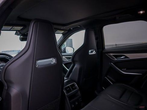Used 2025 Jaguar F-PACE R-Dynamic S image 30