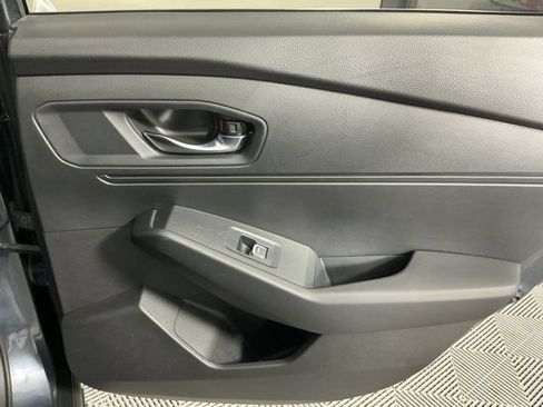 Used 2023 Honda Accord EX image 11