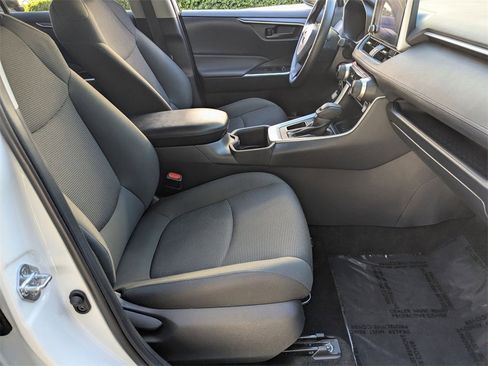 Used 2025 Toyota RAV4 LE image 30