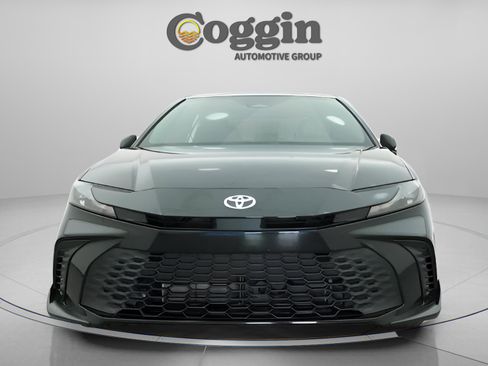 New 2026 Toyota Camry SE image 29