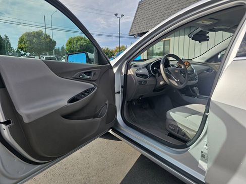 Used 2020 Chevrolet Malibu LT image 22