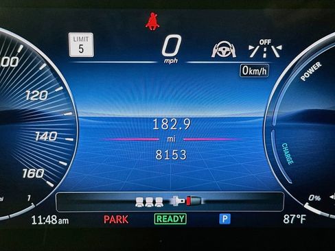 Used 2025 Mercedes-Benz GLE 450e 4MATIC image 12