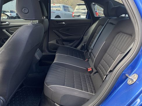 Used 2023 Volkswagen Jetta Sport image 12
