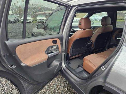 New 2026 Mercedes-Benz GLB 250 4MATIC image 17