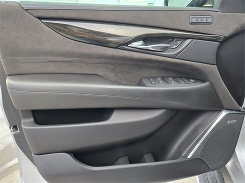 Used 2018 Cadillac Escalade ESV Platinum image 20
