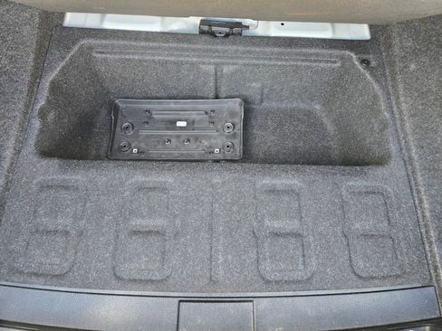 Used 2018 BMW 320i Sedan w/ Convenience Package image 19