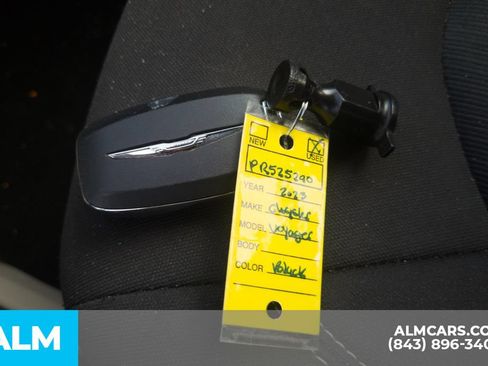 Used 2023 Chrysler Voyager LX FWD image 15