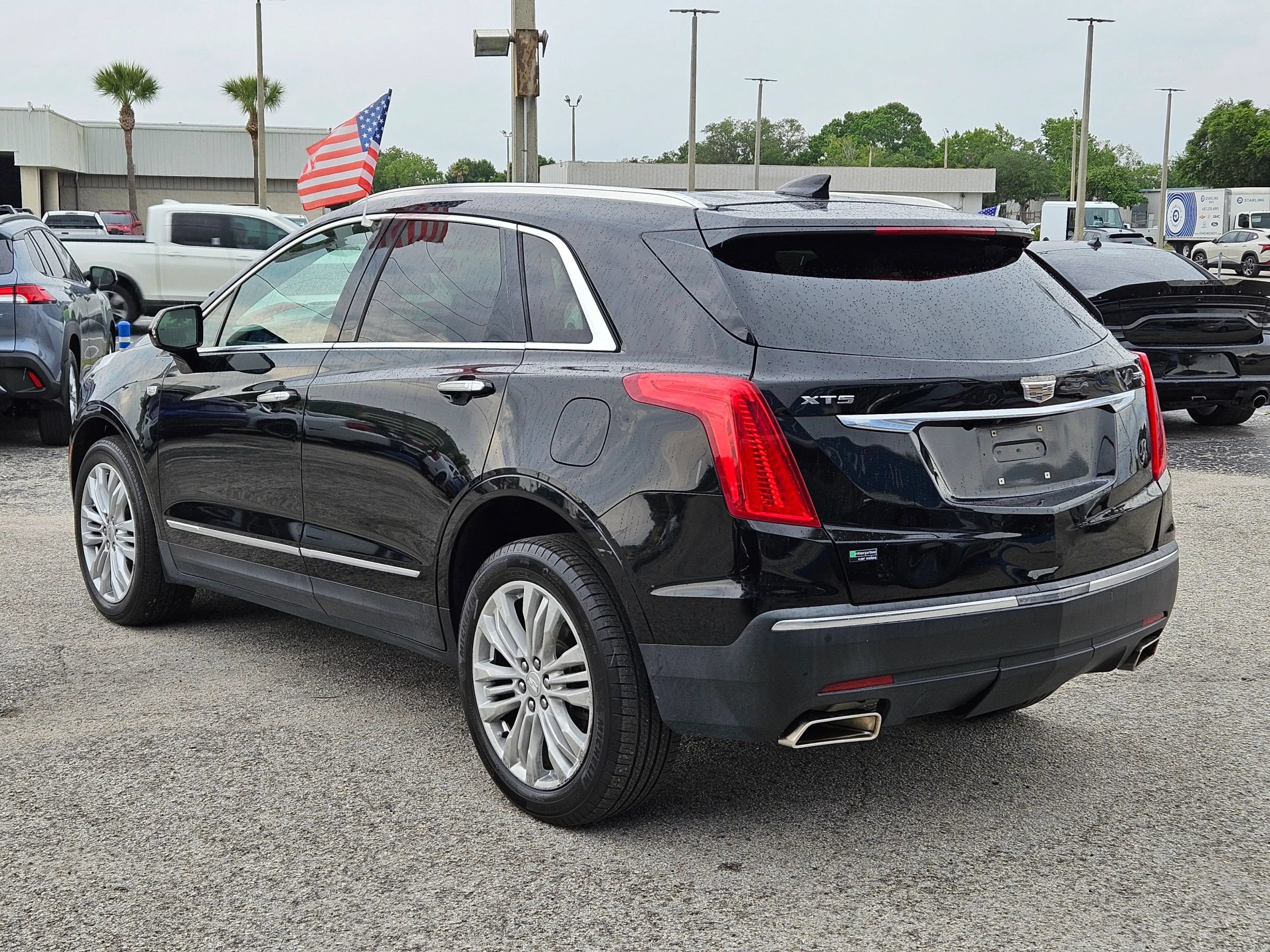 Used 2019 Cadillac XT5 Premium Luxury FWD image 6