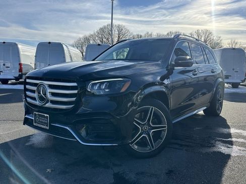 Certified 2024 Mercedes-Benz GLS 450 4MATIC image 3