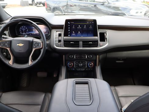 Used 2024 Chevrolet Tahoe High Country w/ Advanced Technology Package AWD/4WD image 17