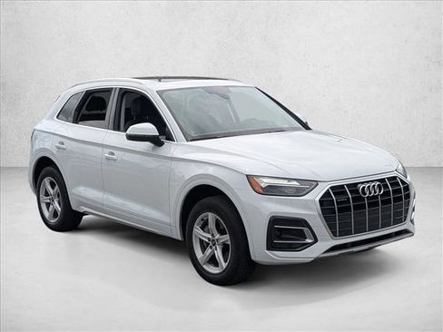 Used 2023 Audi Q5 2.0T Premium AWD/4WD image 3