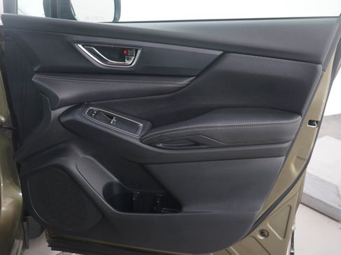 Used 2023 Subaru Ascent Limited image 12