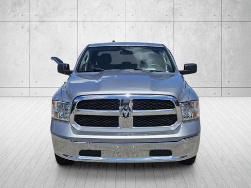 Used 2021 RAM 1500 Classic SLT AWD/4WD image 2