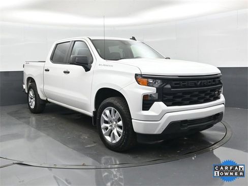 Used 2023 Chevrolet Silverado 1500 Custom image 1