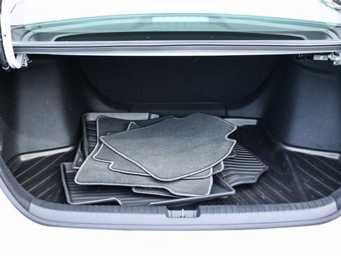 Used 2025 Honda Accord LX image 31