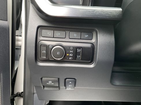 Used 2023 Ford F350 Lariat w/ Chrome Package AWD/4WD image 18