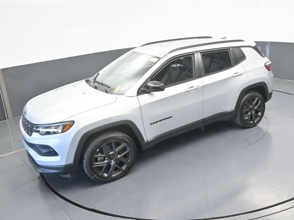 New 2026 Jeep Compass Latitude AWD/4WD image 43