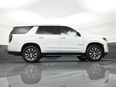 Used 2022 Chevrolet Tahoe LT w/ Luxury Package image 29