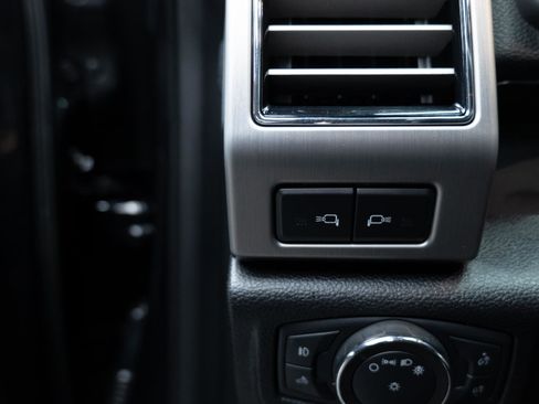 Used 2019 Ford F150 Platinum w/ Technology Package image 46