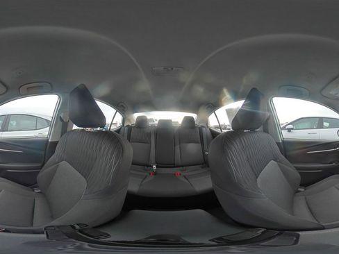 Used 2025 Toyota Camry LE image 41