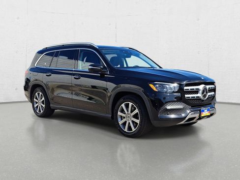 Used 2023 Mercedes-Benz GLS 450 4MATIC image 3