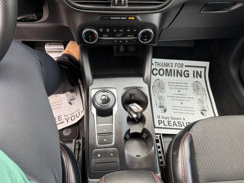 Used 2024 Ford Escape ST-Line w/ Cold Weather Package FWD image 18
