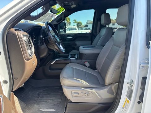Used 2020 GMC Sierra 2500 SLT w/ Technology Package RWD image 21