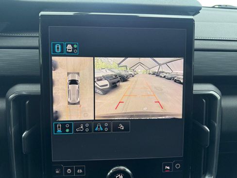 Used 2026 GMC Acadia Elevation w/ Elevation Premium Package FWD image 27