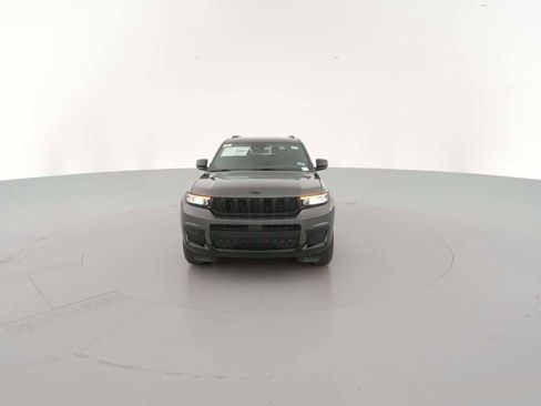 New 2025 Jeep Grand Cherokee L Laredo image 2