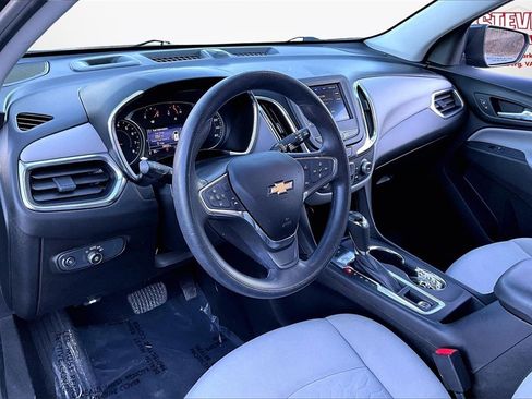 Used 2020 Chevrolet Equinox LT image 16