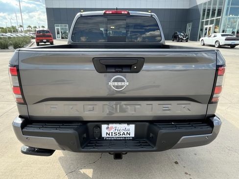 New 2026 Nissan Frontier SV image 3