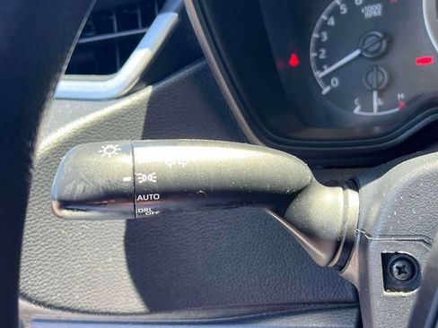 Used 2022 Toyota Corolla LE FWD image 26