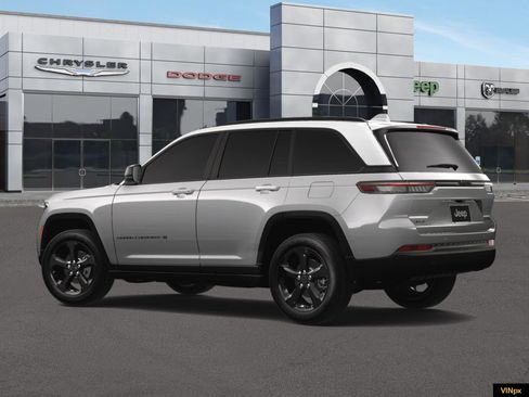 New 2025 Jeep Grand Cherokee Limited w/ Black Appearance Package image 4