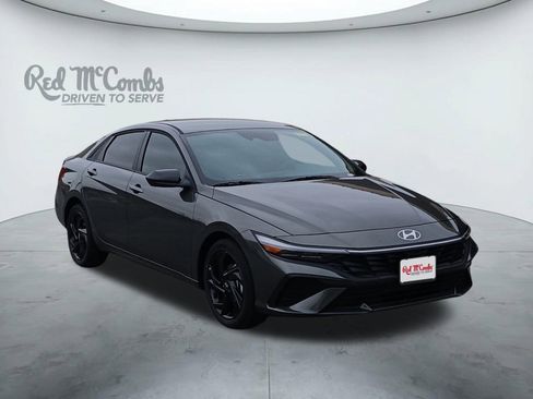 New 2026 Hyundai Elantra Sport image 7