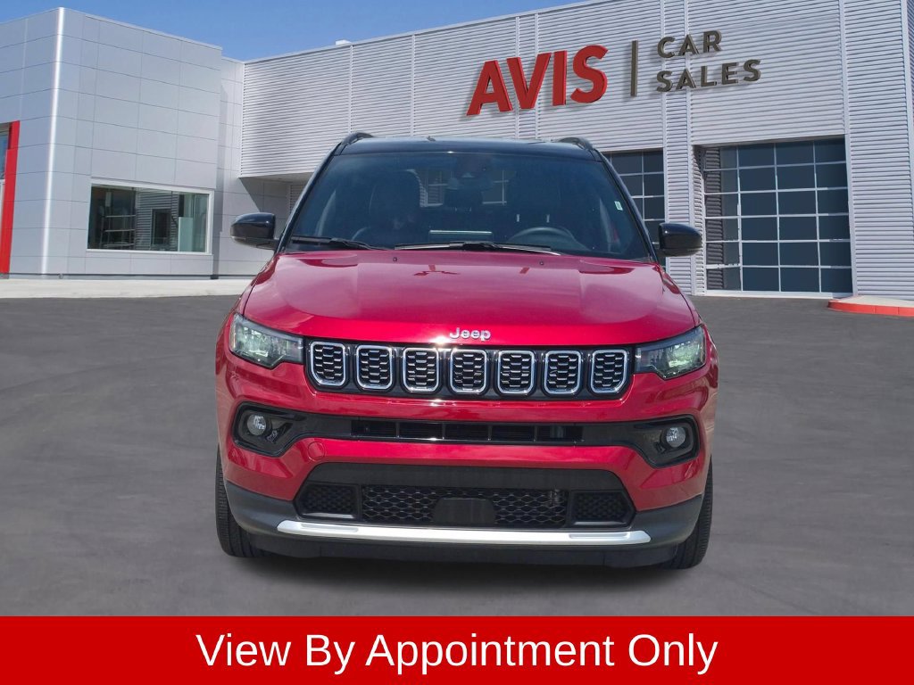 Used 2025 Jeep Compass Limited AWD/4WD image 2