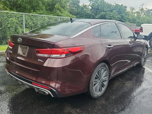 Used 2017 Kia Optima SX FWD image 2