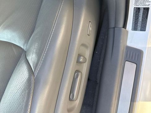 Used 2008 Toyota Avalon Limited FWD image 10