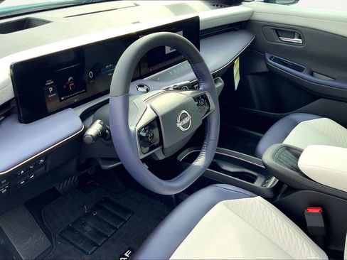 New 2026 Nissan Leaf Platinum+ w/ Cargo Package (Platinum+) image 8