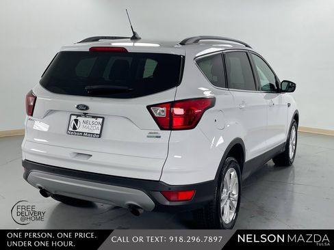 Used 2019 Ford Escape SEL image 6