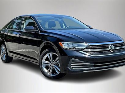 Used 2024 Volkswagen Jetta SE