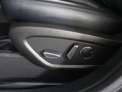 Used 2023 Lincoln Nautilus Reserve AWD/4WD image 33