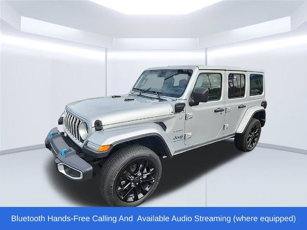 Used 2024 Jeep Wrangler Unlimited Sahara AWD/4WD image 8