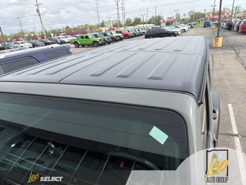Used 2023 Jeep Wrangler Sport AWD/4WD image 5
